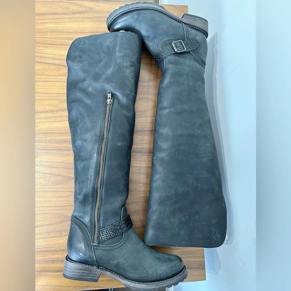 Freebird Denmark Boots tall over the knee leather shearling lined warm